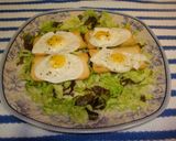 Foto del paso 3 de la receta: Tostadas con huevos de codorniz