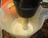 Foto del paso 2 de la receta: Batido espumoso de platano, piña y limón