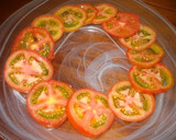 Foto del paso 1 de la receta: Ensalada de tomates y sardinas