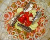 Foto del paso 4 de la receta: Ensalada de tomates y sardinas
