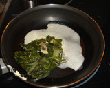 Foto del paso 2 de la receta: Tartar de acelgas, champiñones y huevo