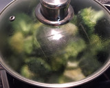Foto del paso 1 de la receta: Brócoli salteado con ajos y jamón