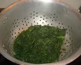Foto del paso 1 de la receta: Espinacas en salsa roquefort