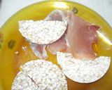 Foto del paso 2 de la receta: Ensalada con tortitas de arroz