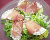Foto del paso 3 de la receta: Ensalada con tortitas de arroz