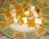 Foto del paso 4 de la receta: Brochetas de queso y pollo a la naranja