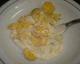 Foto del paso 4 de la receta: Ensalada con huevos rellenos