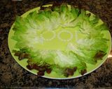 Foto del paso 3 de la receta: Ensalada de lechuga, setas y cabrito asado