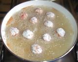 Foto del paso 2 de la receta: Sopa con albondiguillas