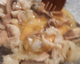 Foto del paso 5 de la receta: Tortilla de bacalao y champiñones