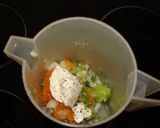 Foto del paso 2 de la receta: Crema fría de verduras y crudités