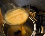 Foto del paso 3 de la receta: Pastel de puerros y gambas
