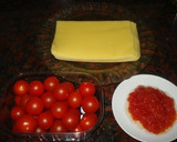 Foto del paso 3 de la receta: Ensalada variada con pinchos de tomate y queso.