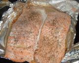Foto del paso 2 de la receta: Salmón al vapor con salsa de guisantes