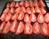 Foto del paso 1 de la receta: Tomates secos caseros con gustito ahumado