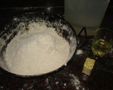Foto del paso 2 de la receta: Masa para pizza casera Argentina