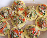 Foto del paso 5 de la receta: Muffins de polenta con cobertura de verduras