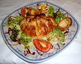 Foto del paso 6 de la receta: Ensalada con queso de cabra en hojaldre