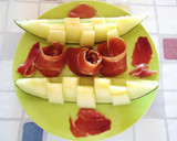 Foto del paso 1 de la receta: Jamón con melón