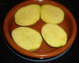 Foto del paso 1 de la receta: Patatas asadas a la pimienta con perejil
