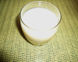Foto del paso 1 de la receta: Yogur con ciruelas y coco rallado