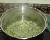 Foto del paso 1 de la receta Habas con queso feta y limón