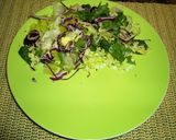 Foto del paso 1 de la receta: Ensalada de jamón de pato y aguacate