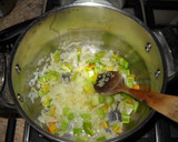 Foto del paso 1 de la receta: Sopa de coliflor y calabaza