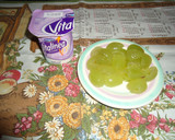 Foto del paso 1 de la receta: Yogur con uvas y cereales
