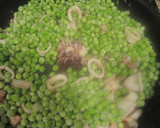 Foto del paso 2 de la receta: Guisantes con sepia