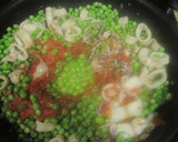 Foto del paso 3 de la receta: Guisantes con sepia