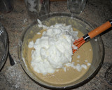 Foto del paso 4 de la receta: Bizcocho de cocacola con base caramelizada de nectarina