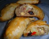 Foto del paso 7 de la receta: Empanadas de hojaldre con pasas de uva