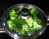 Foto del paso 1 de la receta: Brócoli al roquefort gratinado