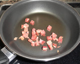 Foto del paso 2 de la receta: Tortilla de espinacas y setas con jamón