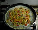 Foto del paso 5 de la receta: Tortilla de pimientos de colores con acelgas