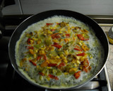 Foto del paso 5 de la receta: Tortilla de pimientos de colores con acelgas