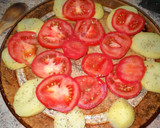 Foto del paso 3 de la receta: Caballas al horno con patatas y tomates