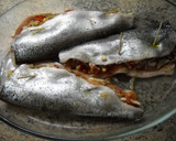 Foto del paso 4 de la receta: Truchas rellenas con jamón y setas