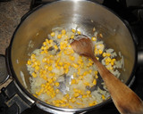 Foto del paso 2 de la receta: Sopa crema de maíz