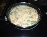 Foto del paso 4 de la receta: Hojaldre de gambas y champiñones