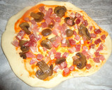 Foto del paso 2 de la receta: Pizzeta de jamón serrano y champiñones