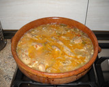 Foto del paso 4 de la receta: Conejo con setas en cazuela de barro