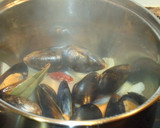 Foto del paso 1 de la receta: Mejillones picantes en salsa de mayonesa