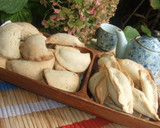 Foto del paso 4 de la receta: Oznei Haman, pastelitos rellenos de semillas de amapola y almíbar de limón