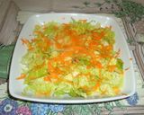 Foto del paso 2 de la receta: Ensalada con palitos de cangrejo y melocotón