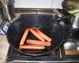Foto del paso 2 de la receta: Calabacines rellenos de salchichas de ave