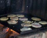 Foto del paso 4 de la receta: Pupusas de hojas de Hierba Mora