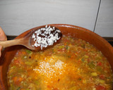 Foto del paso 5 de la receta: Cazuela de arroz con gambones y espárragos