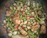 Foto del paso 2 de la receta: Verduras y legumbres del tiempo, salteadas